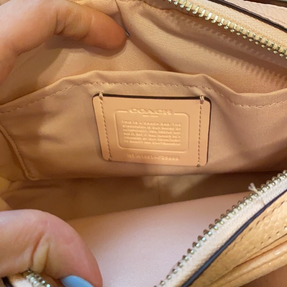 Coach Cross Body handbag - Picture 9 of 12